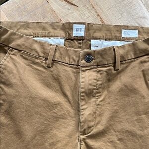 GAP Men's Tan Chinos